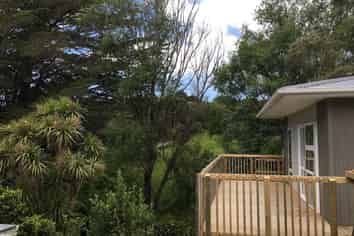 18A Okura River Road, Okura