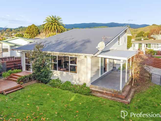 6 Snell Grove, Clouston Park