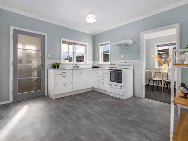 49 Parker Avenue, LEVIN