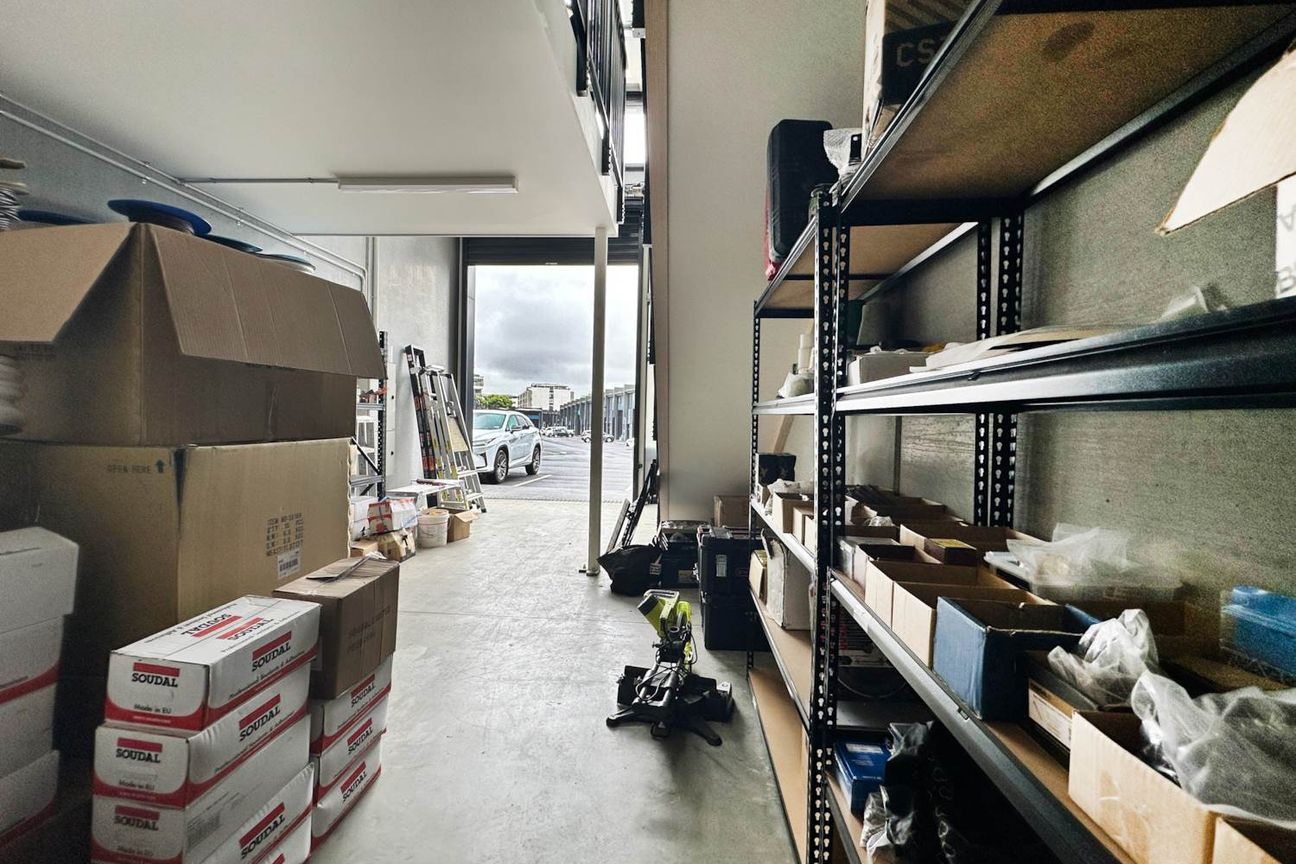 FUNCTIONAL AFFORDABLE WAREHOUSE - Mehr