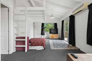 190A Howard Road, Orere Point
