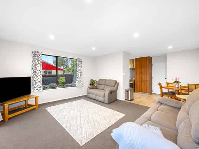 1/36A Camden Street, Redwood