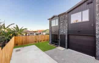 2/31 McAnnalley Street, Manurewa