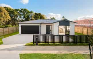 12 McIndoe Road, Huapai