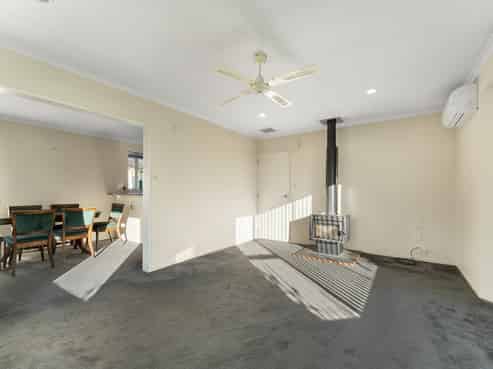 40 Maple Crescent, Richmond