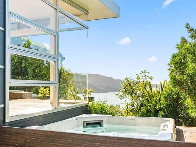 37 Kent Street, Whangaroa