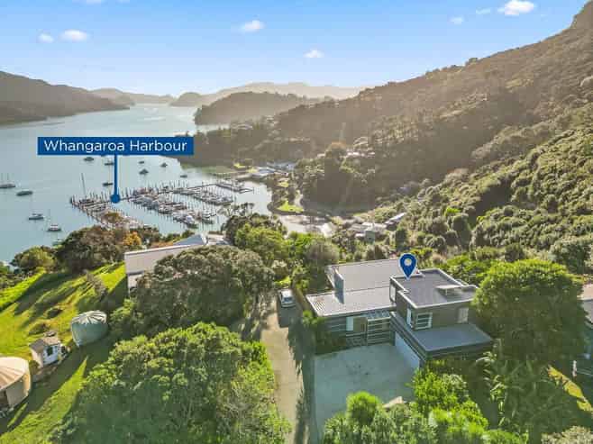 37 Kent Street, Whangaroa