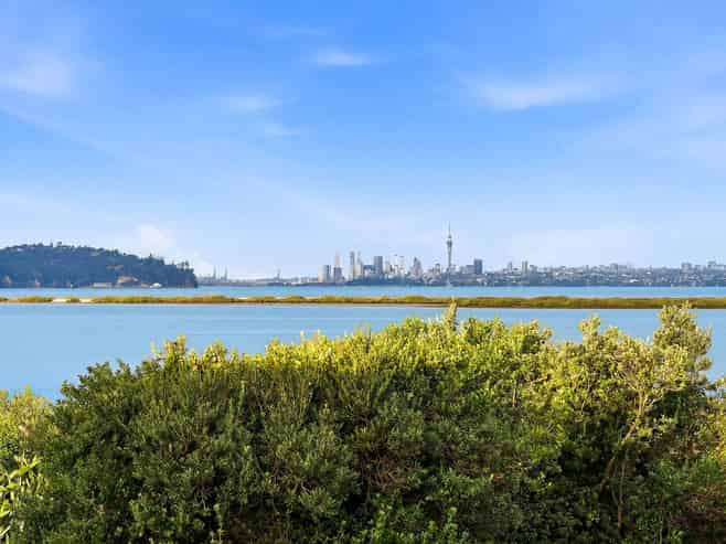 42 Westpark Drive, West Harbour