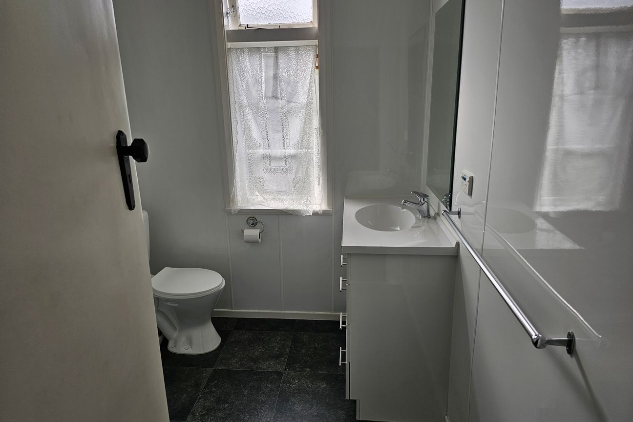 SOUTH RD, MSTN - 3-BDRMS - $530 P/W - Więcej