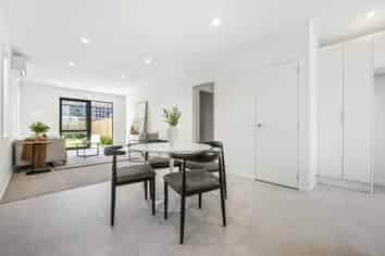 15 Karamu Street, Flat Bush