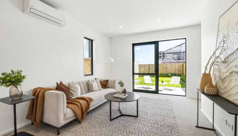 15 Karamu Street, Flat Bush