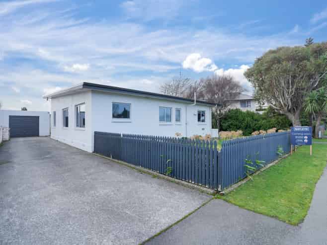 602 Tweed Street, Newfield