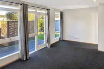 615 Willow Place, Akina
