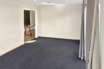 615 Willow Place, Akina