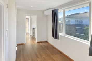 615 Willow Place, Akina