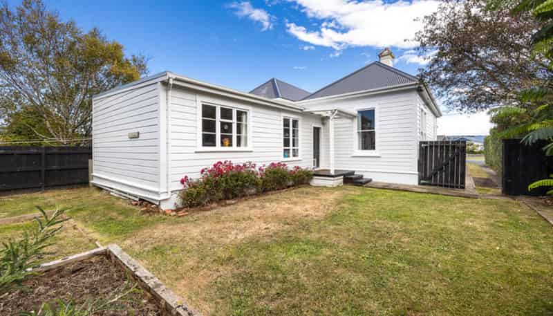 B/23 Royal Crescent, Saint Kilda