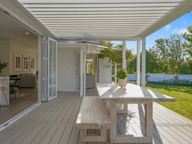 1 Almond Grove, Greenhithe
