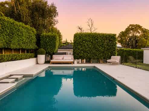 1 Almond Grove, Greenhithe