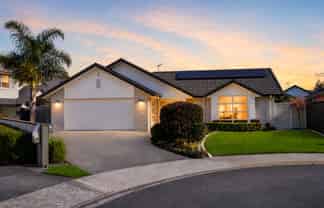 21 Merlin Close, Huntington