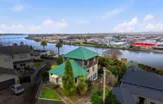 68 Hipango Terrace, Durie Hill