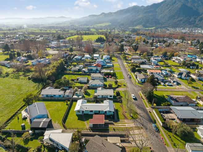 12A and 12 Pooles Road, Te Aroha