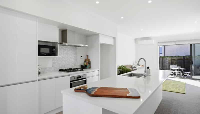 14 Timu Road, Long Bay