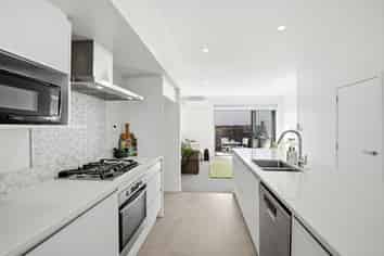 14 Timu Road, Long Bay