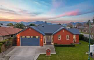 2 Rutledge Drive, Springlands