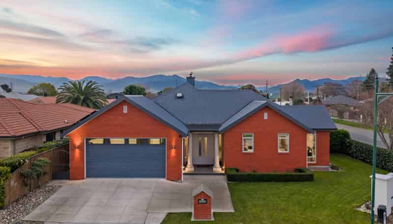 2 Rutledge Drive, Springlands