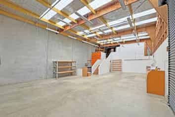 MODERN EAST TAMAKI INDUSTRIAL FOR SALE
