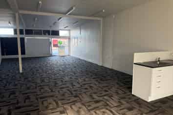 High-Profile Retail Opportunity – Prime Location
