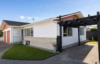 2/217 Taradale Road, Pirimai