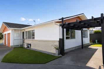 2/217 Taradale Road, Pirimai