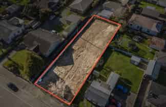 369 Botanical Road, West End