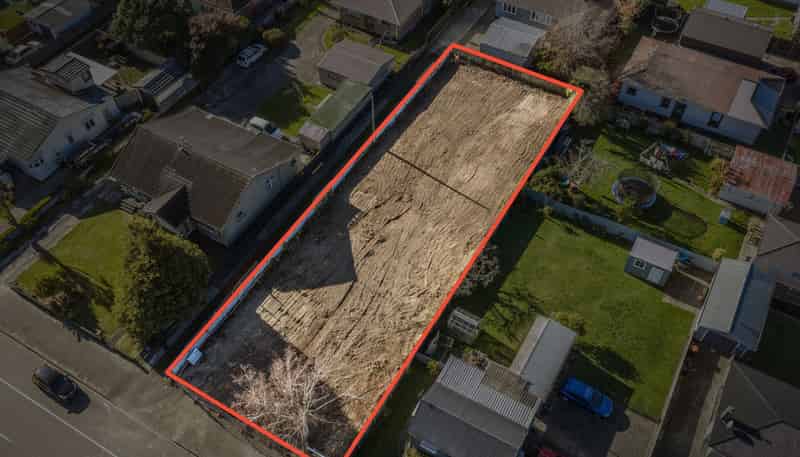 369 Botanical Road, West End