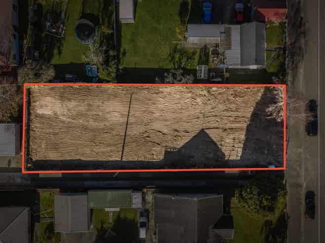 369 Botanical Road, West End