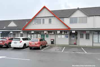 100M² UPSTAIRS OFFICE FOR LEASE
