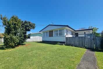 95 Lewis Street, Glenview