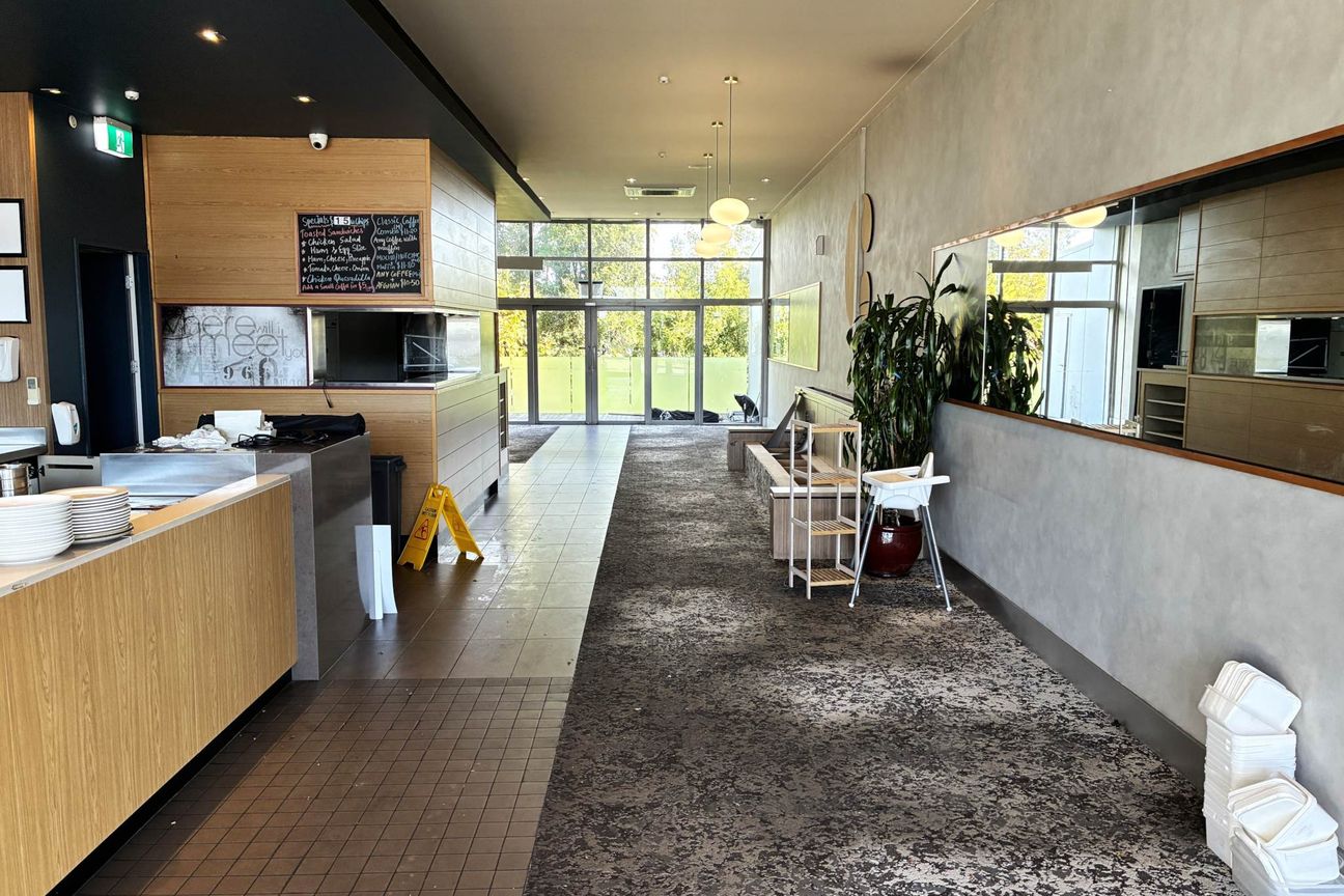 STANDOUT LINCOLN ROAD HOSPITALITY OFFER – pohled 3