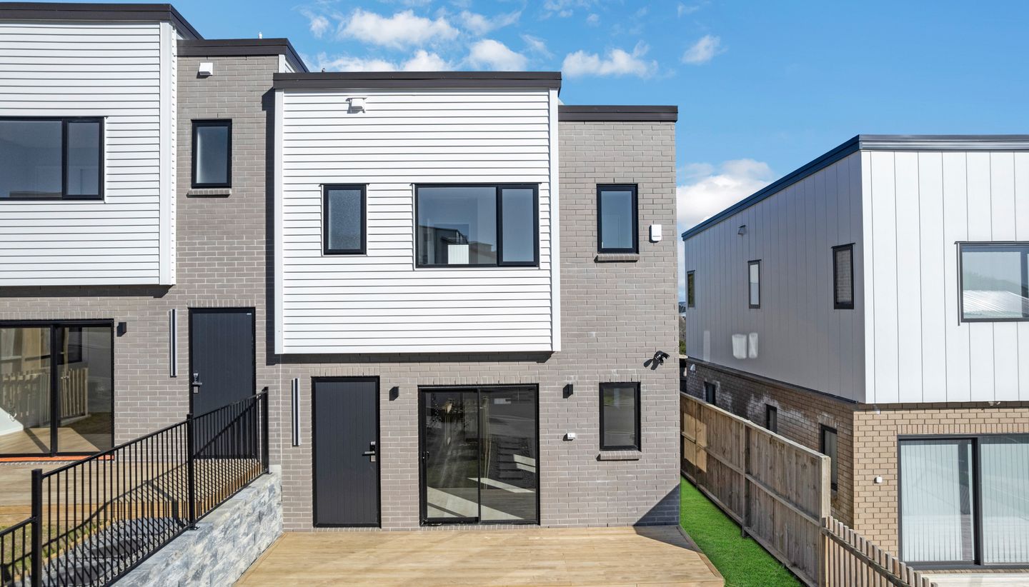 44A & 44B Crestview Rise, Papakura, Papakura, Auckland