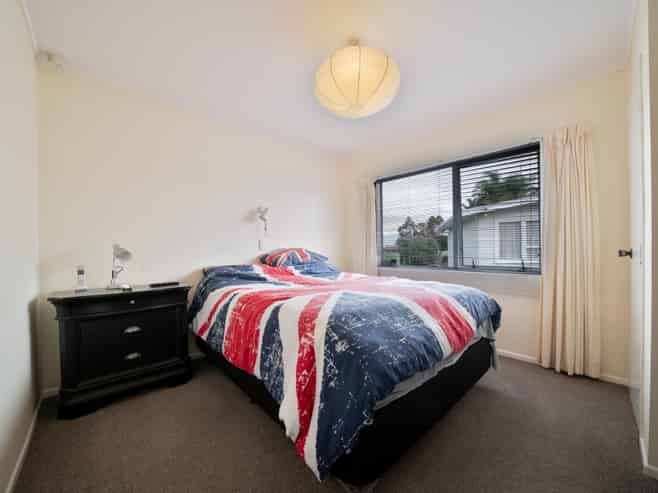 2/20 Tironui Station Road East, Takanini