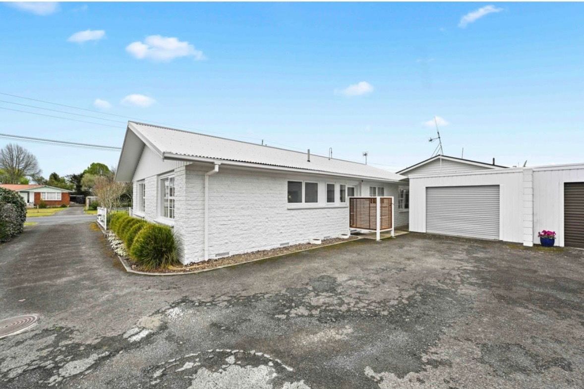 Ready to move in - fully furnished 2 bedroom house - Vista 4