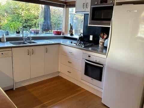 1A Tui Crescent, Waikanae