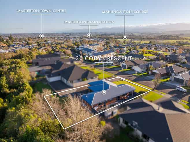 30 Cody Crescent, Lansdowne