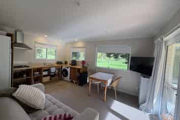 Unit/1127 Hinakura Road, Martinborough