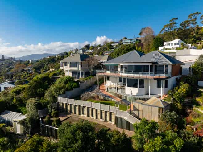 57 The Cliffs, Britannia Heights