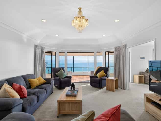 57 The Cliffs, Britannia Heights