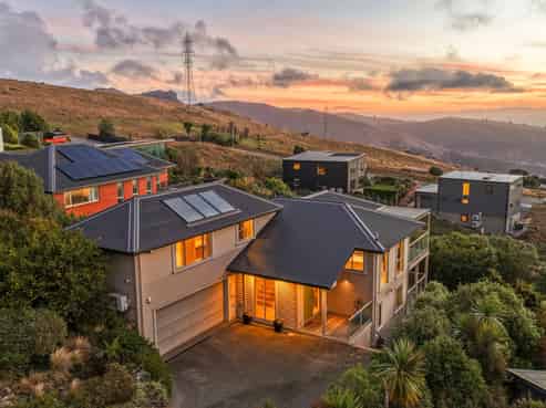 5 Signal Hill Road, Mount Pleasant