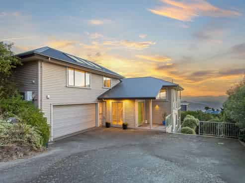 5 Signal Hill Road, Mount Pleasant