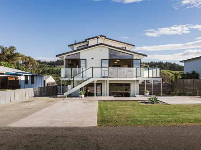 247 Whirinaki Road, Bay View